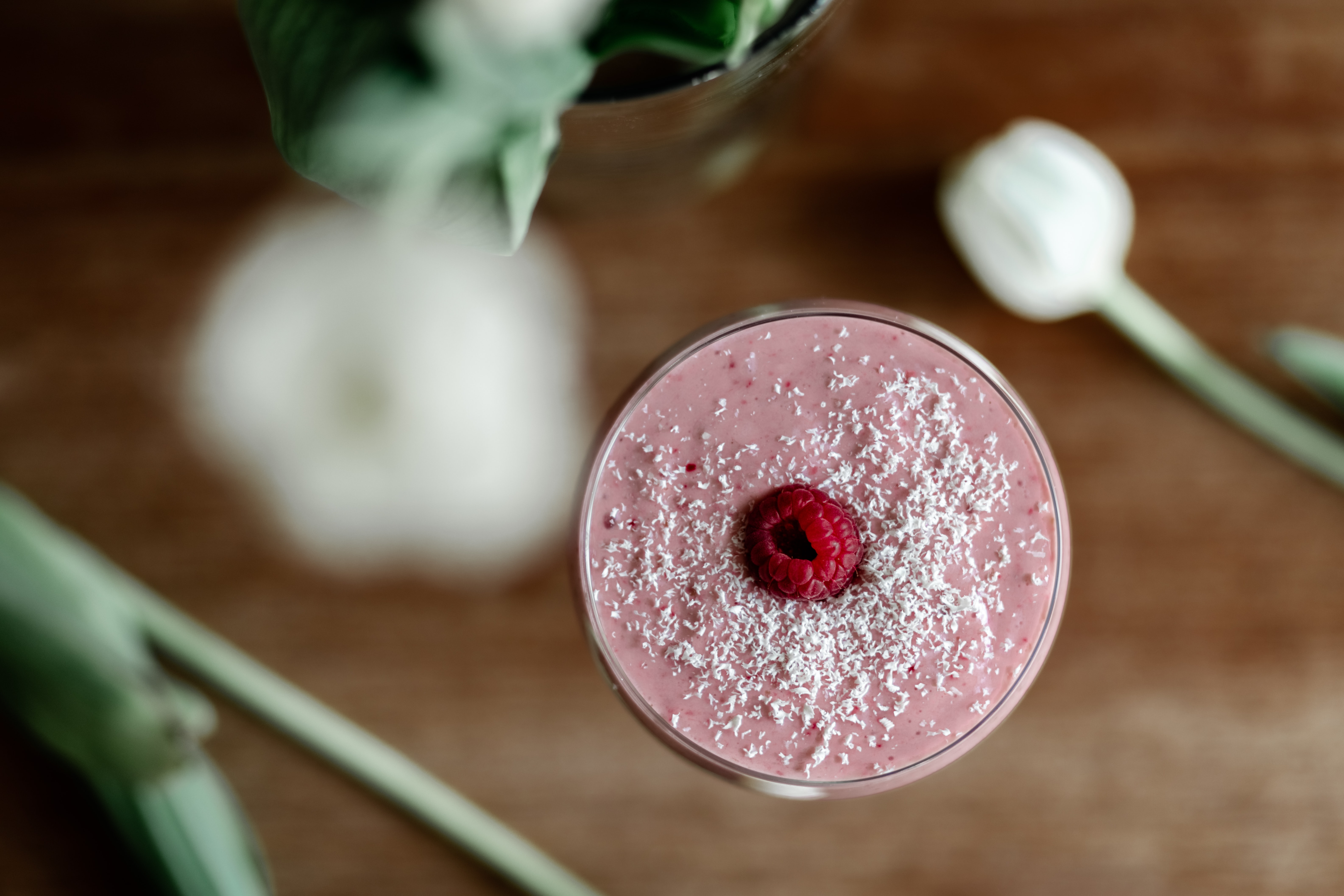 Un smoothie rafraîchissant et nutritif à réaliser après le sport avec le mixeur portable Fresh Juice